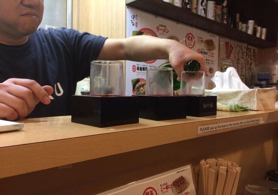Kyoto: Casual Pontocho Evening Food Tour - Meeting at Izumo-no-Okuni: the easy part that still needs a plan
