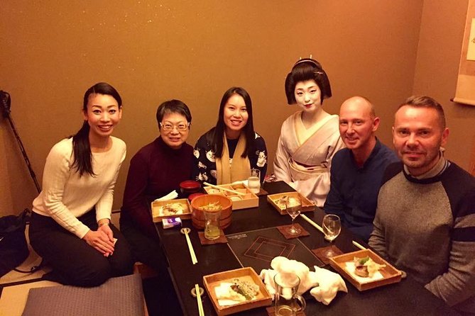 Kyoto Evening Gion Food Tour Including Kaiseki Dinner - From Kamogawa Bridge to Gion: Why This Evening Works