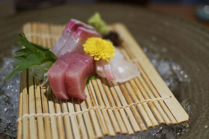 Kyoto Evening Gion Food Tour Including Kaiseki Dinner - Pontocho and the Geisha District Pulse