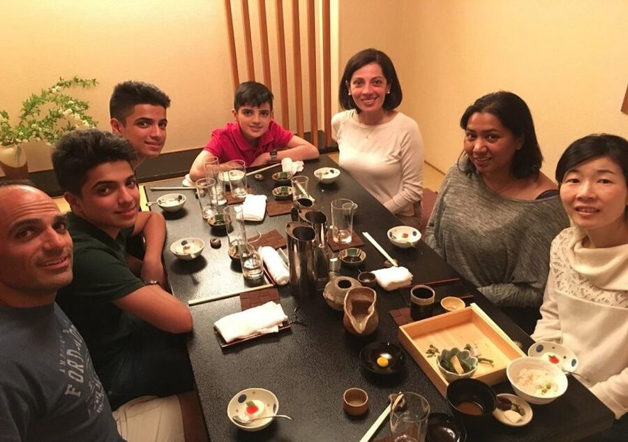 Kyoto Evening Gion Food Tour - Meeting point and timing: finding your guide without stress