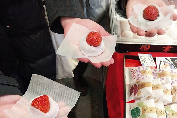 Kyoto Food Tour of 10 Tastings with Wagyu, Mochi & More Surprises - 10 tastings, plus drinks: what’s actually included