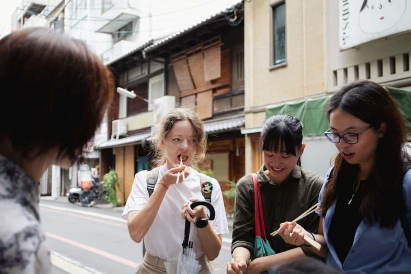 Kyoto: Local Food Tasting Tour at the Nishiki Market - What to bring, and what can derail your day