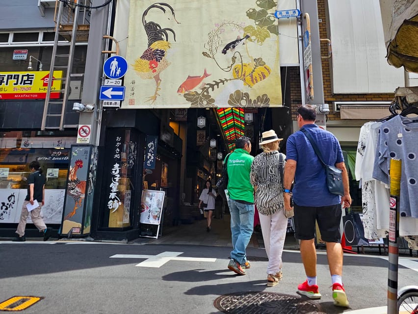 Kyoto: Nishiki Market and Depachika Food Tour with a Local - Nishiki Market: how to walk the stalls like a local