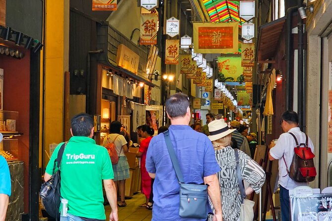 Kyoto Nishiki Market & Depachika: 2-hours Food Tour with a Local - Group Size and Guide Style: What You Should Expect Moving Through a Crowd