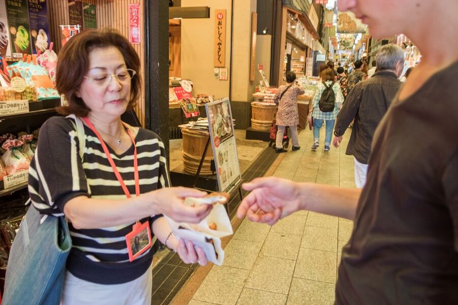 Kyoto: Nishiki Market Food Tour - Who should book this Nishiki Market food tour