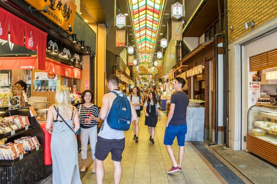 Kyoto: Nishiki Market Food Tour - The guides make the market: Raquel, Sanae, Sae, Marie, Ida