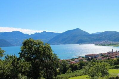 Lake Iseo & Franciacorta Winery. Scenic & Wine Tasting tour - Lake Iseo boat ride: the most relaxing 30 minutes of the day