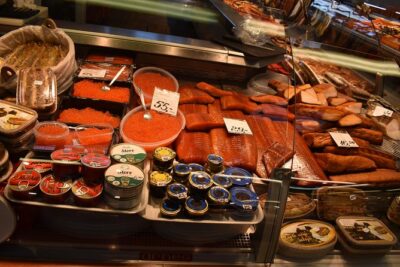 Latvian food tasting tour at Riga Central market - The 12:30 plan: how the timing and meeting points work