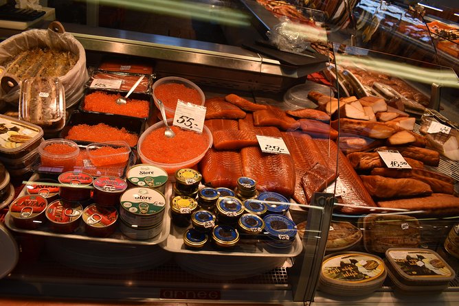Latvian food tasting tour at Riga Central market - The 12:30 plan: how the timing and meeting points work