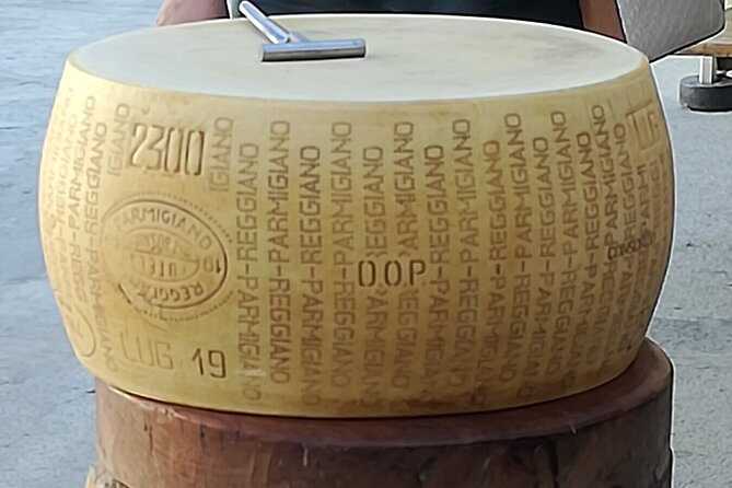 Laura's Private Parma Food Tour with Pick Up (no bus) - Stop 3: Consorzio Filiera Aceto Balsamico di Modena and balsamic across ages
