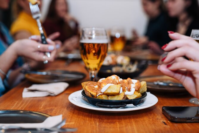 Lisbon: Award-Winning Guided Walking Food Tour with Local Drinks - Stop 1: Supremo Tribunal de Justiça and the Carpe Diem Start