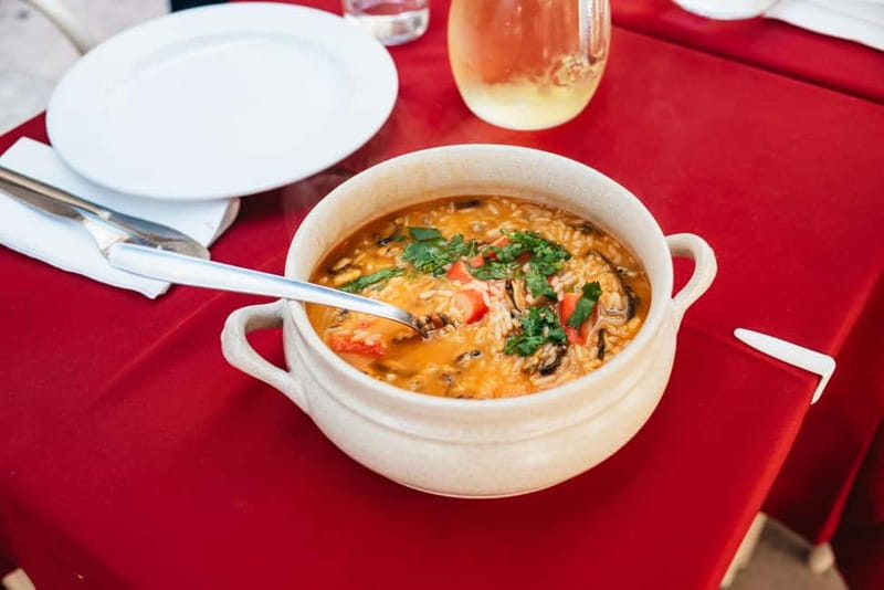 Lisbon: Baixa District Food Tour with Dinner and Drinks - Should you book it? My call for a Baixa intro