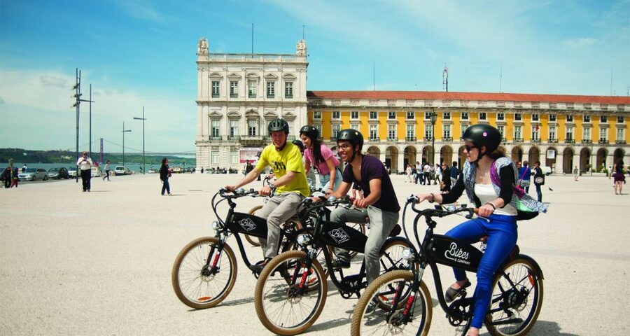 Lisbon: E-Bike Food Tour of Alfama and Old Town - What You’ll Eat and Drink: Portuguese Classics in Real Portions
