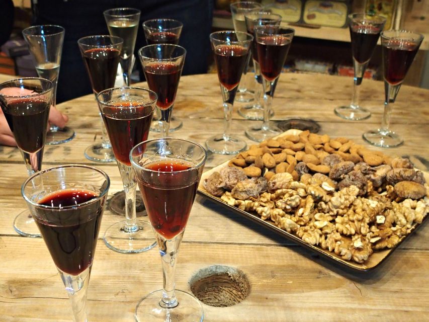 Lisbon: Evening Local Food Crawl with Drink Pairings - Timing and pacing: what 3 hours feels like in real life
