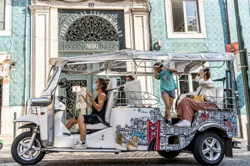 Lisbon: Food Tasting Tour by Tuk Tuk with 2 Stops - Why Lisbon feels different when you ride in an electric tuk tuk