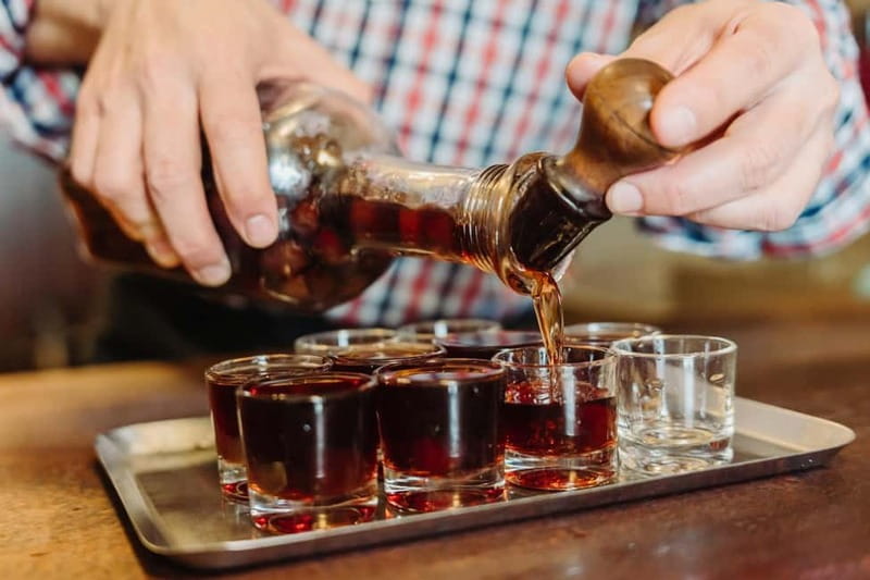 Lisbon: Tastes and Traditions Guided Food Tour - Pastéis de Nata at Manteigaria – Fábrica de Pastéis de Nata: the iconic finale you’ll actually remember