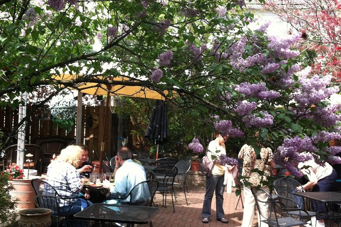 Little Italy Neighborhood Food Tour of Cleveland - Starting at Tony Brush Park: where the neighborhood story begins