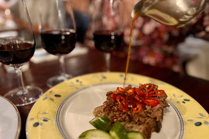 London Soho Food Tour with 7+ Tastings of Delicious Hidden Gems - Stop 5: Berwick Street Market for a traditional London bite