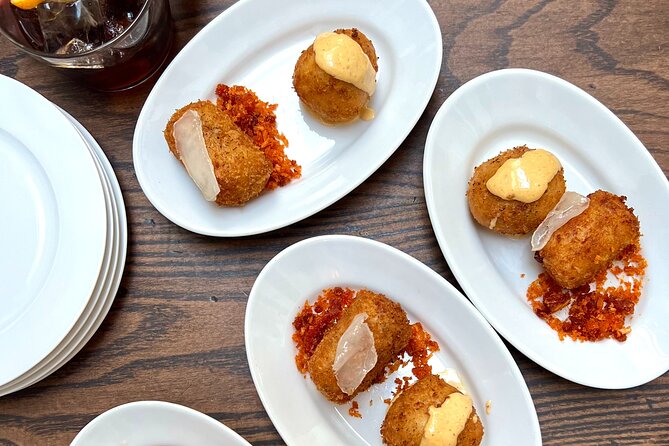 London Soho Food Tour with 7+ Tastings of Delicious Hidden Gems - Stop 6: Chinatown on Gerrard Street, where London’s mix shows up