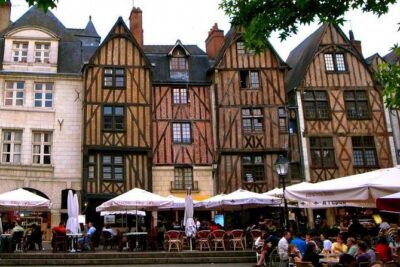 Lunchtime Food Tour of Tours - How the Guide Changes Everything: Mark, Mellissa, and the Story Thread