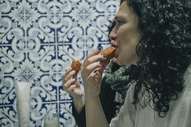 LX Food Stories: One Bite, One Story at a Time - Lisbon Food Tour - Timing, group size, and how to prep like a pro