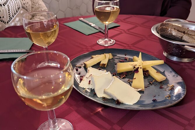 Lyon Sunset Food Tour – A Full Taste of France by Do Eat Better - A 3.5-hour Lyon food walk with a sunset finish