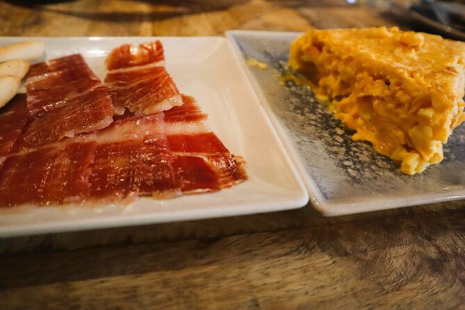 Madrid Food Tasting Tour of Hidden Gems (Small Groups) - Stop 2: Champiñones a la Madrileña + Fruity Sangria at Cava de San Miguel