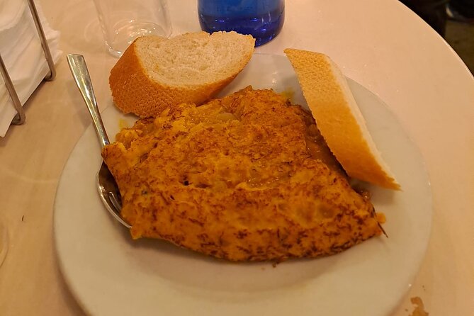 Madrid Food Tour: Tapas, Drinks and Delights with a Local - Why this tapas walk feels effortless in central Madrid