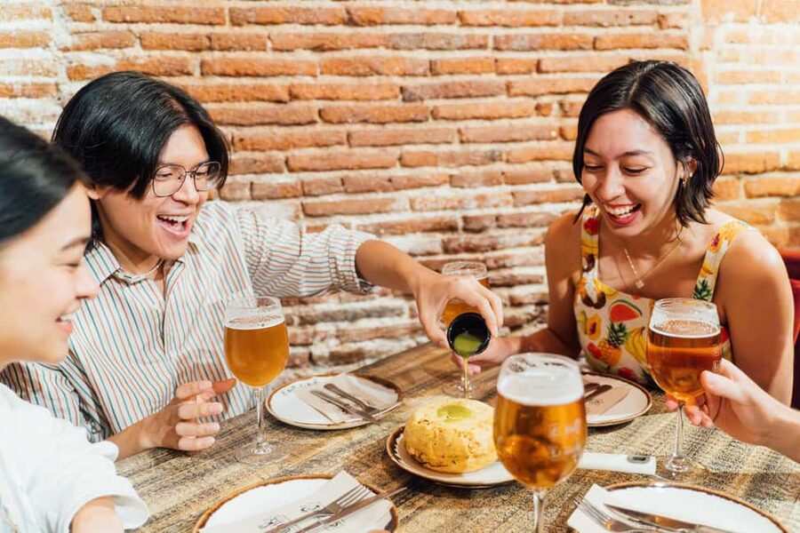 Madrid: Guided Food Tour with Tapas Tastings and Drinks - The Tapas Lineup: Classics, Modern Twists, and a Sweet Finish