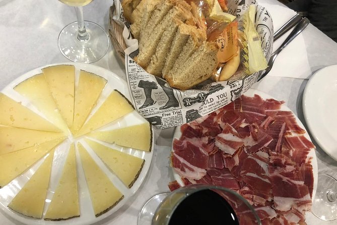 Malaga Food Tour: Tapas, Drinks and Delights with a Local - Stop 1 in Alameda Principal: the 1840 tavern and sweet wine pinchos