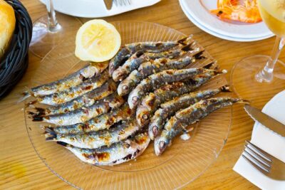 Malaga Food Tour: Tapas, Drinks and Delights with a Local - Getting oriented fast: Atarazanas to Plaza del Obispo
