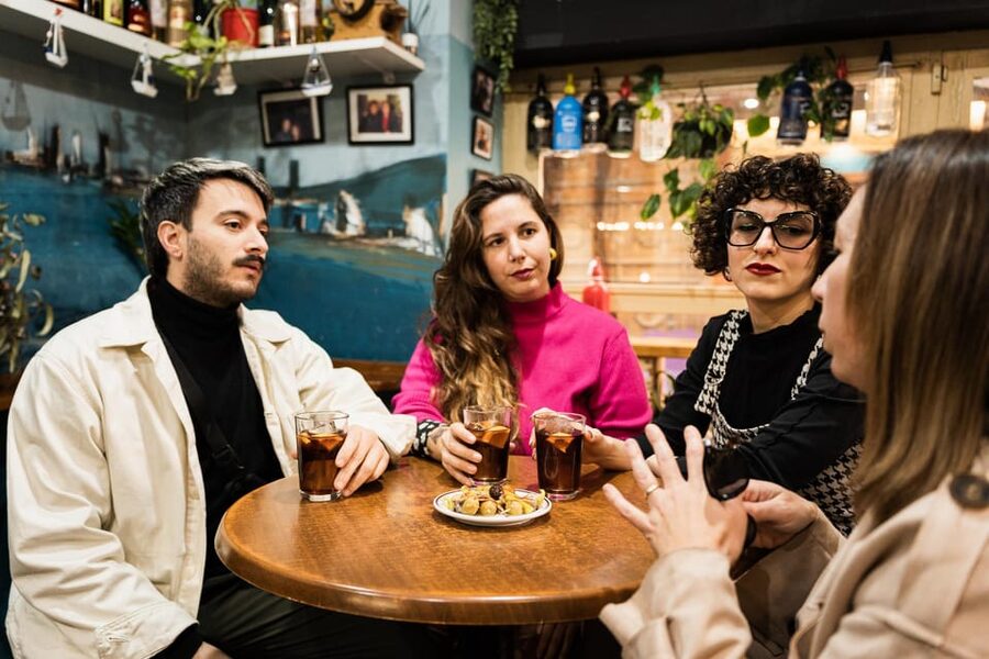 Malaga: Food Tour with Local Guide, Tapas, and Drinks - Why this Malaga food tour works so well in 3.5 hours