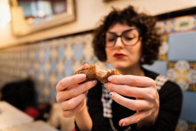 Malaga: Food Tour with Local Guide, Tapas, and Drinks - What you’ll taste: from pescadito frito to slow-braised carrillada