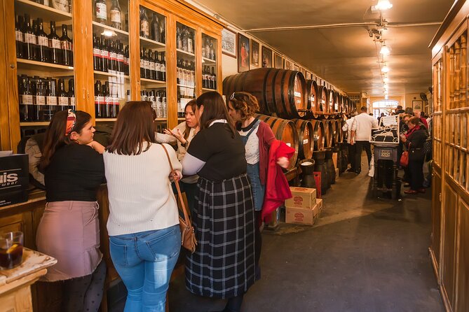 Malaga Market Food Tour: Tapas, Drinks, and Local Flavors - Málaga Tapas at Human Speed: Why This Walk Works