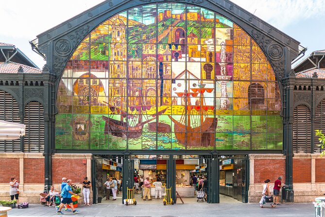 Malaga Market Food Tour: Tapas, Drinks, and Local Flavors - Meeting Point to Finish Line: Where You Start and What the Route Feels Like