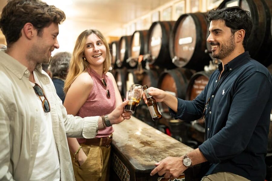 Málaga: Tapas, Wine & Rooftops Private Tour - Price and value: is $283 per person worth it?