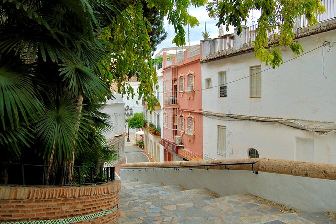 Marbella Old Town: Authentic Tapas Food Tour With Local Guide - Small-group guide time: when questions matter, they get answered