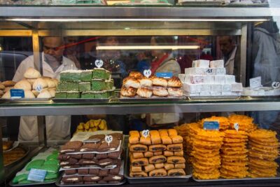 Marseille Food Tour – Full Meal of Local Tastes by Do Eat Better - Start point at 66 Quai du Port: roasted camembert and the apéritif vibe