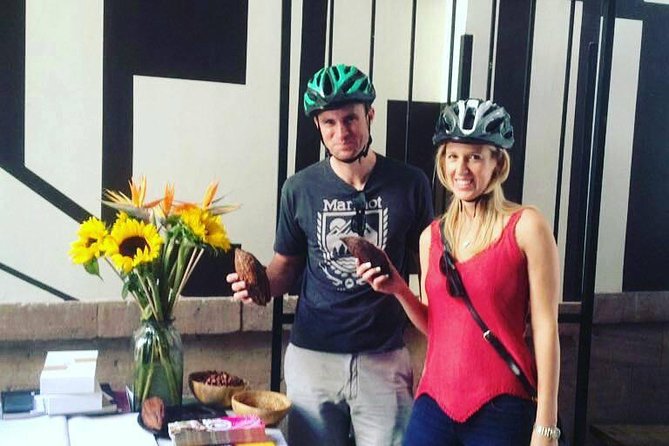 MEXICO CITY FOOD TOUR: flavors on two wheels - Colonia Juárez tamales: masa comfort with sweet surprises