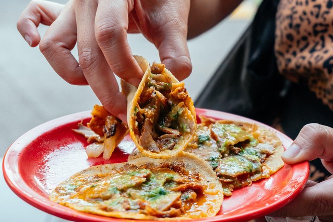 Mexico Private Food Tour With Locals Including 10 Tastings - Torre Latinoamericana’s Role: Landmarks That Actually Change How You Walk