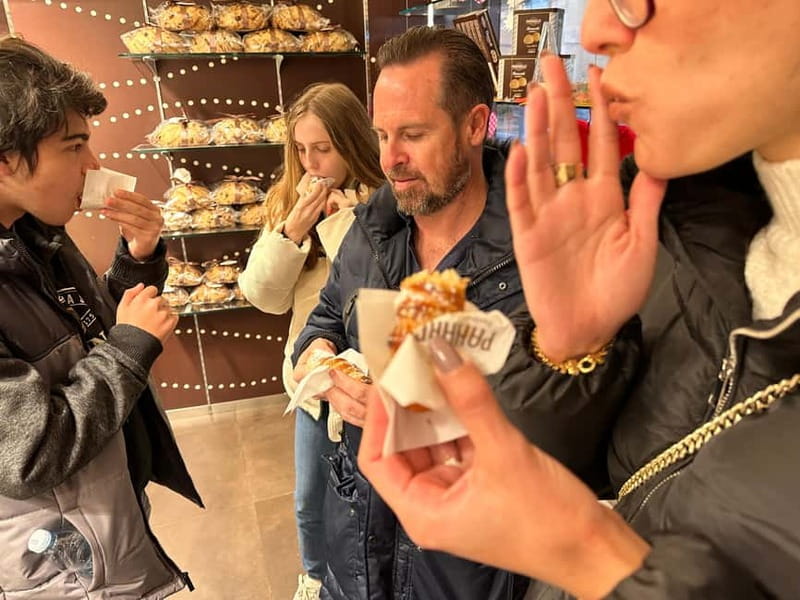 Milan: Delicious Food Tour and City Center Sightseeing - Piazza del Duomo: The Main Square Moment (and Why It Matters)