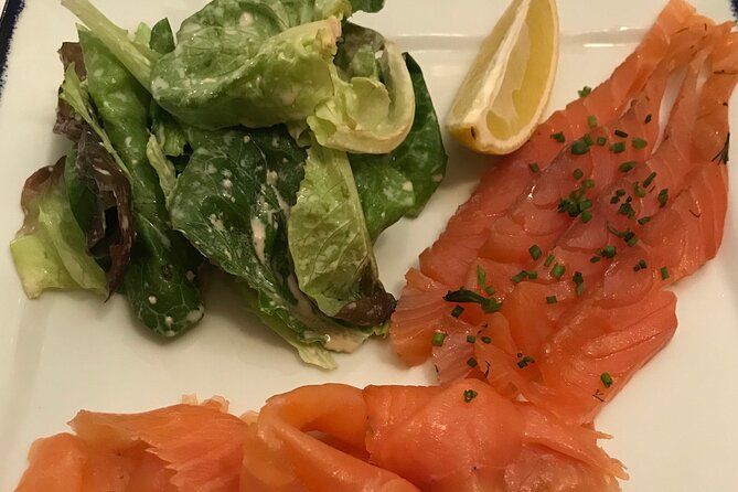 Milan exclusive private tour and wine tasting - 4:00 pm timing: why this tour starts when Milan is hungry