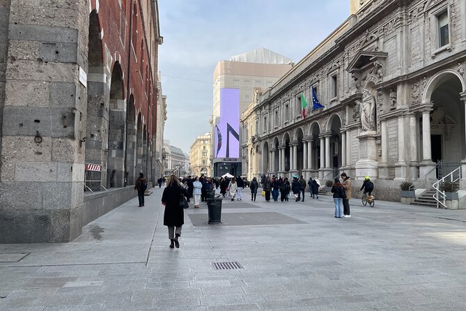 Milan: History & Street Food Tour with Wine Tasting - The wine tasting: a small add-on that makes the whole meal feel finished