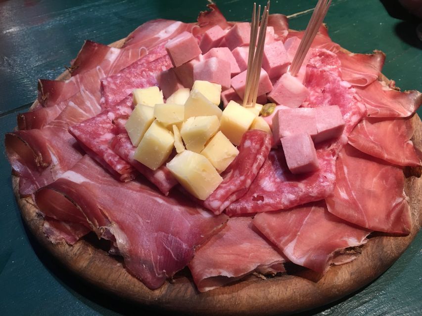 Milan’s Full-Meal Gourmet Food Tour - More Than Tastings - Guide Spotlight: The Difference Between Eating and Understanding