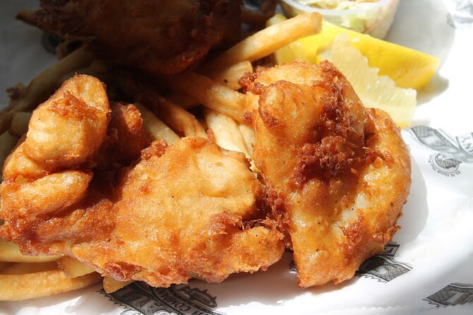 Milwaukee Food Tour with 5 Local Favorites Tastings & Secret Dish - Fish Fry With Hearty Sides: Your Milwaukee Dinner Moment