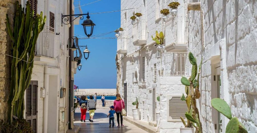 Monopoli: Walking Street Food Tour - Monopoli Street Food Walk: The Best Kind of Sightseeing