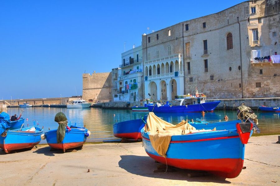 Monopoli: Walking Street Food Tour - Piazza Vittorio Emanuele II: Where the Tour Sets Its Tone