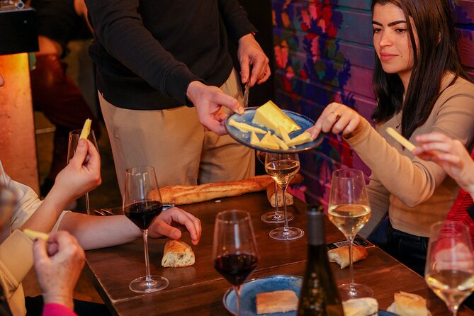 Montmartre Food Tour: The Most Complete Paris Food Experience - The tastings on the way: pastries, cheese, charcuterie, macarons, oysters