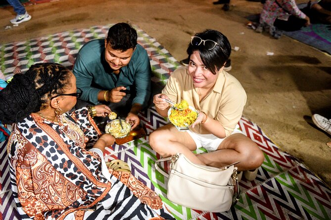 Mumbai Street Food & Bazaar Tour with Local Transport - Getting oriented in Mumbai, then tasting the city