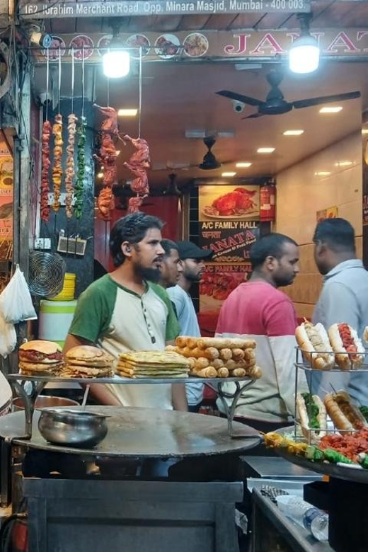 Mumbai Street Food Tour with Evening Bazaar Walk - Who should book this Mumbai street food tour (and who should skip it)